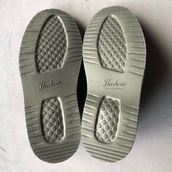 Florsheim ~ Chukka Boot with Side Zipper ~ Boys Size 5 - Picture 7 of 15